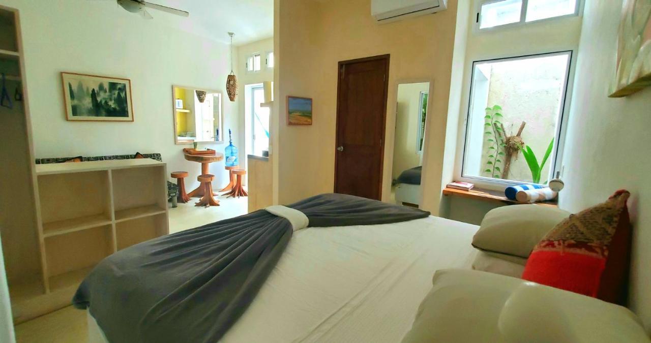 פוארטו מורלוס Layla Guesthouse מראה חיצוני תמונה