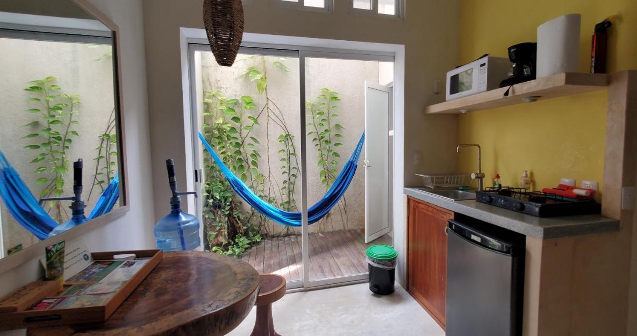 פוארטו מורלוס Layla Guesthouse מראה חיצוני תמונה