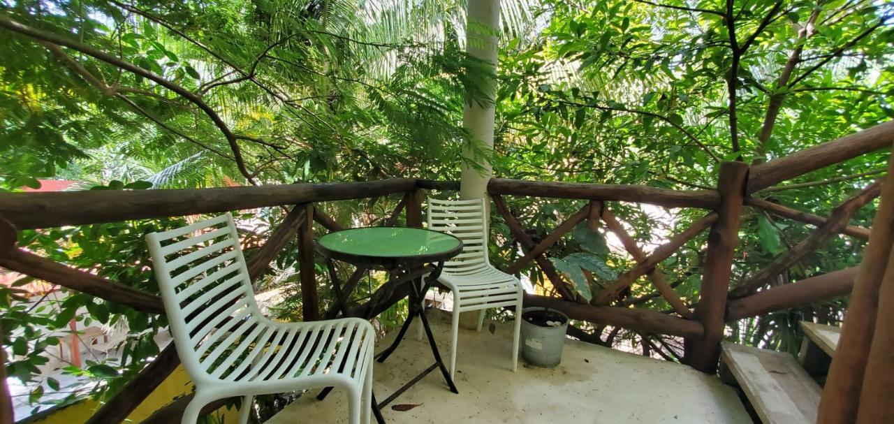 פוארטו מורלוס Layla Guesthouse מראה חיצוני תמונה