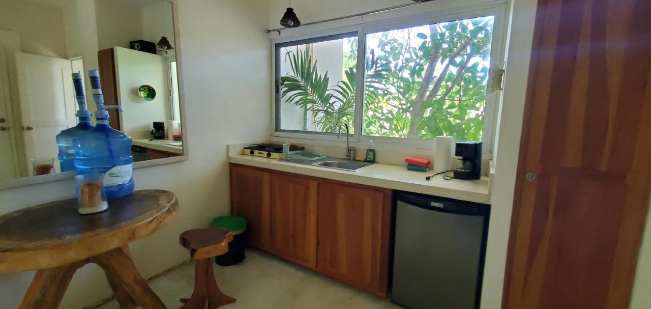 פוארטו מורלוס Layla Guesthouse מראה חיצוני תמונה