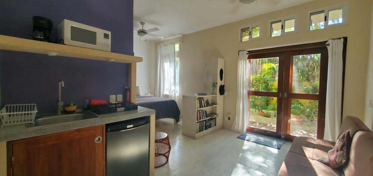 פוארטו מורלוס Layla Guesthouse מראה חיצוני תמונה