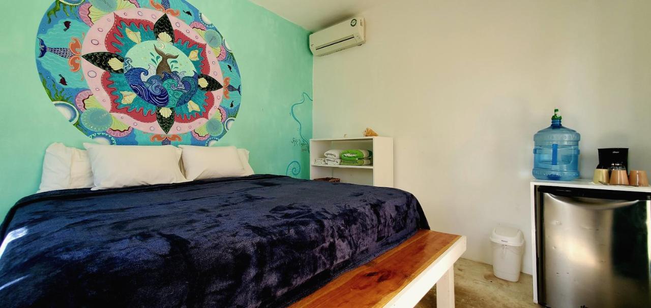 פוארטו מורלוס Layla Guesthouse מראה חיצוני תמונה