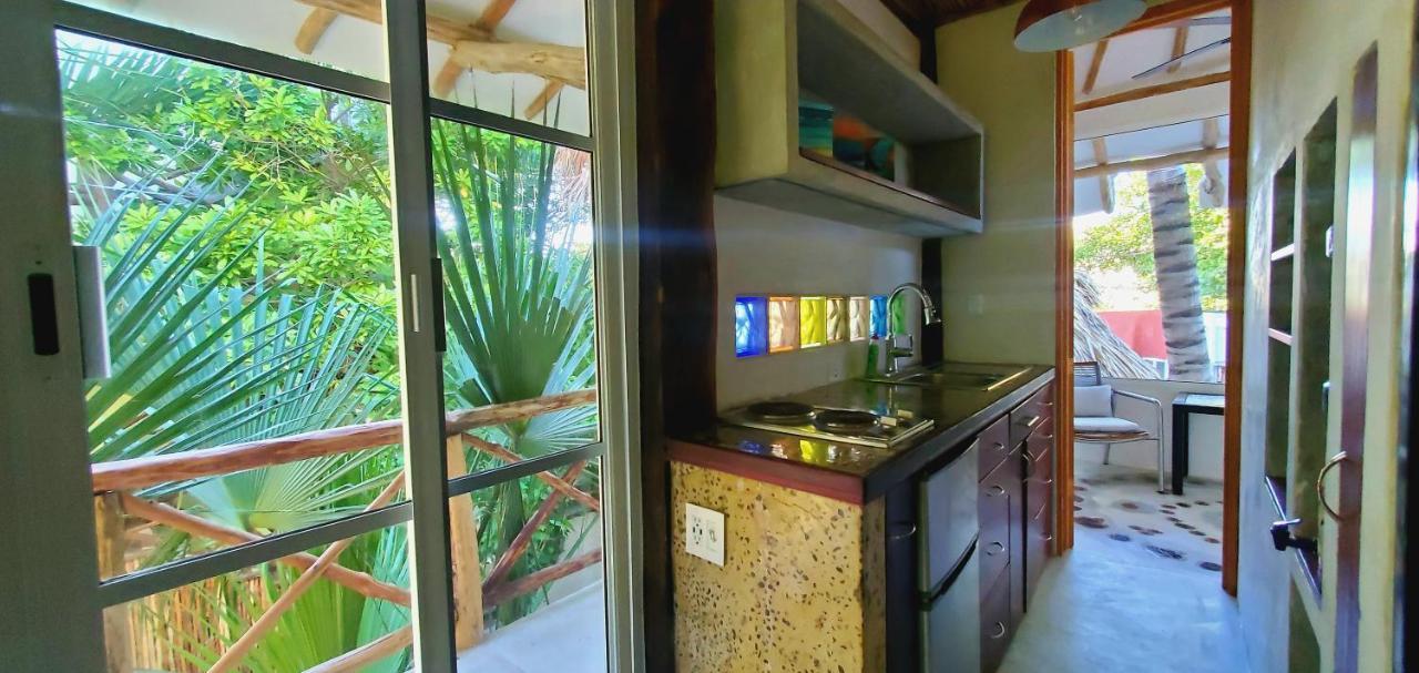פוארטו מורלוס Layla Guesthouse מראה חיצוני תמונה
