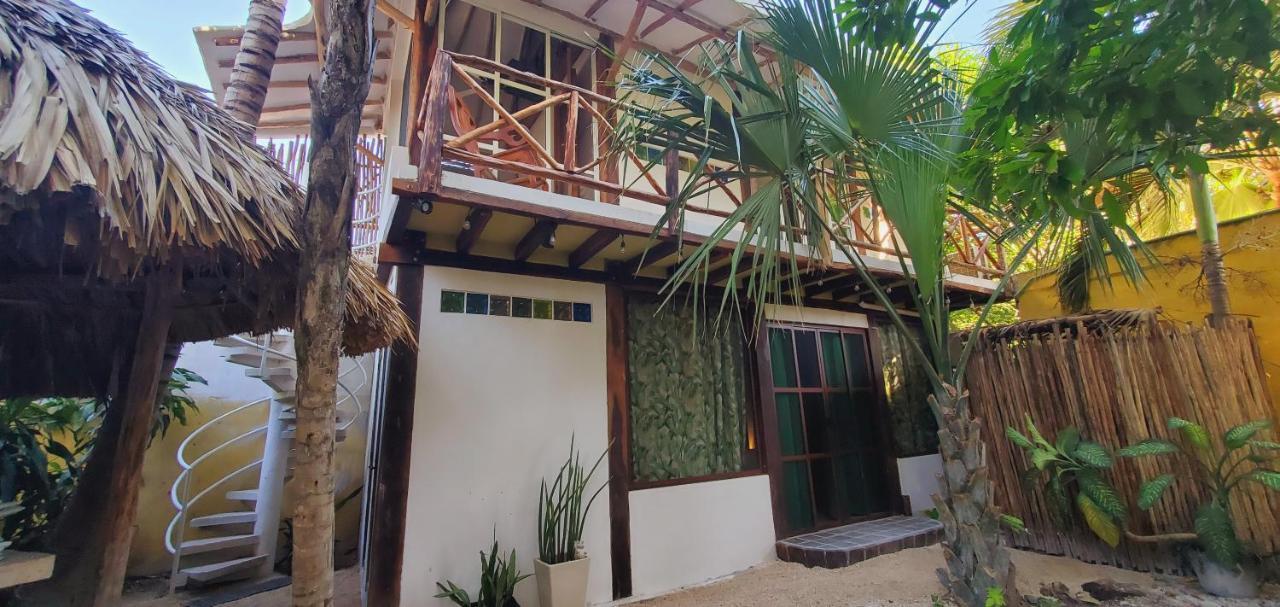 פוארטו מורלוס Layla Guesthouse מראה חיצוני תמונה