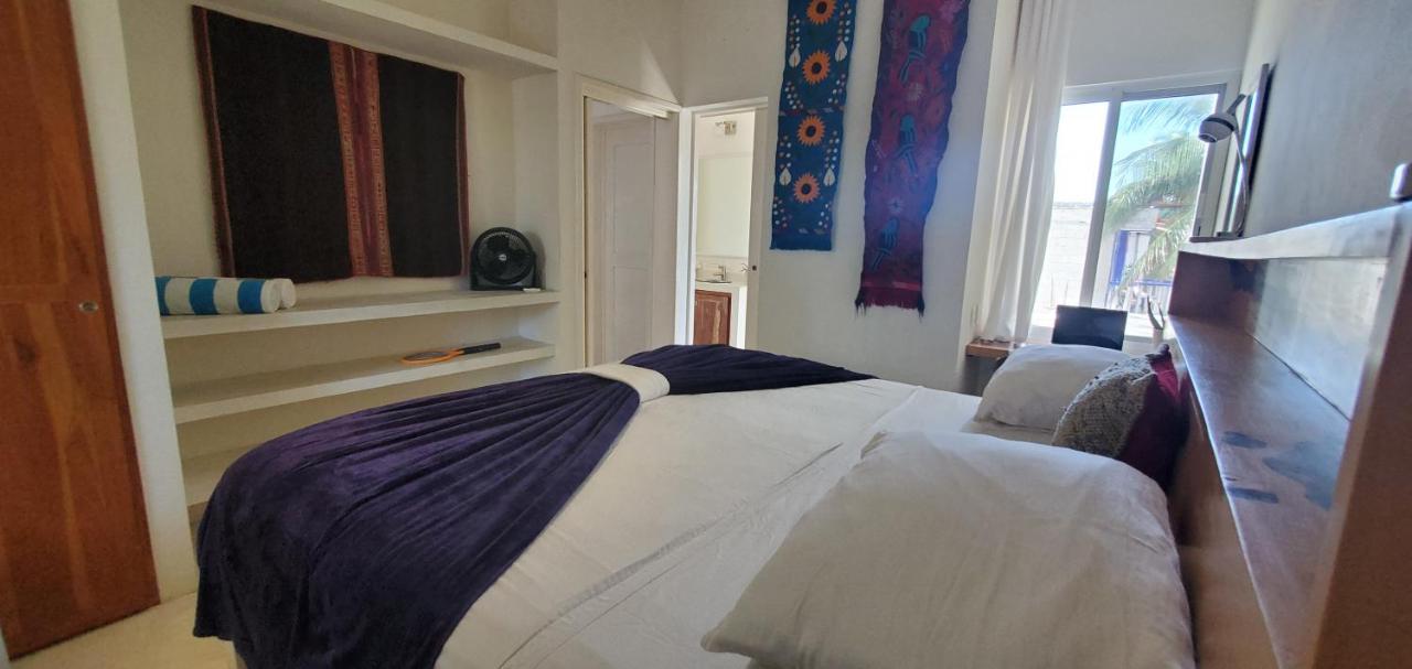 פוארטו מורלוס Layla Guesthouse מראה חיצוני תמונה
